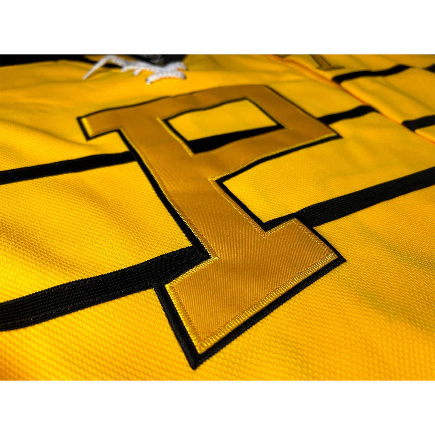 Pittsburgh Pirates Remix Jersey - Black - XS - Royal Retros